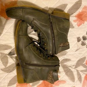 Green army boots